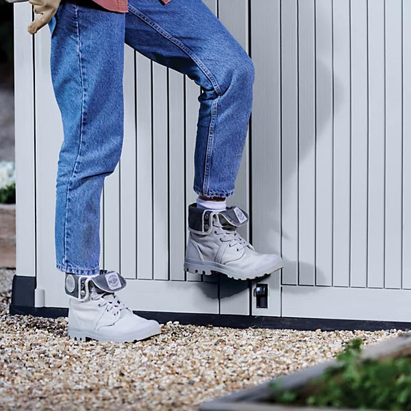 Keter Store-It-Out Midi 880L Grey Resin Outdoor Bin & Garden Storage Box – 132×71.5 cm
